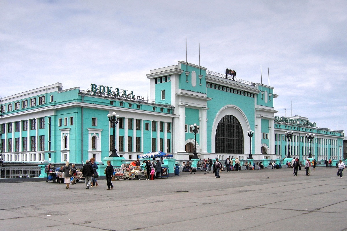 Новосибирск, Улица Дмитрия Шамшурина, 43