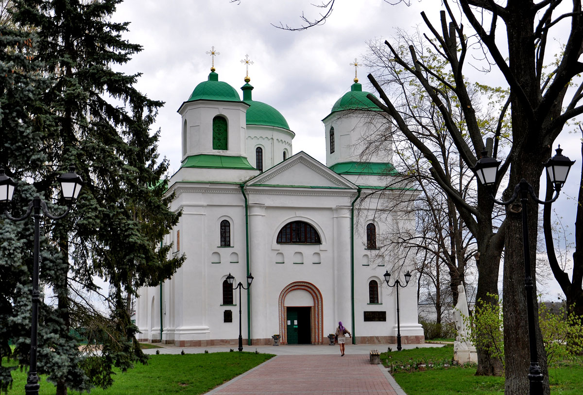 Канев, Улица Героев Небесной Сотни, 62
