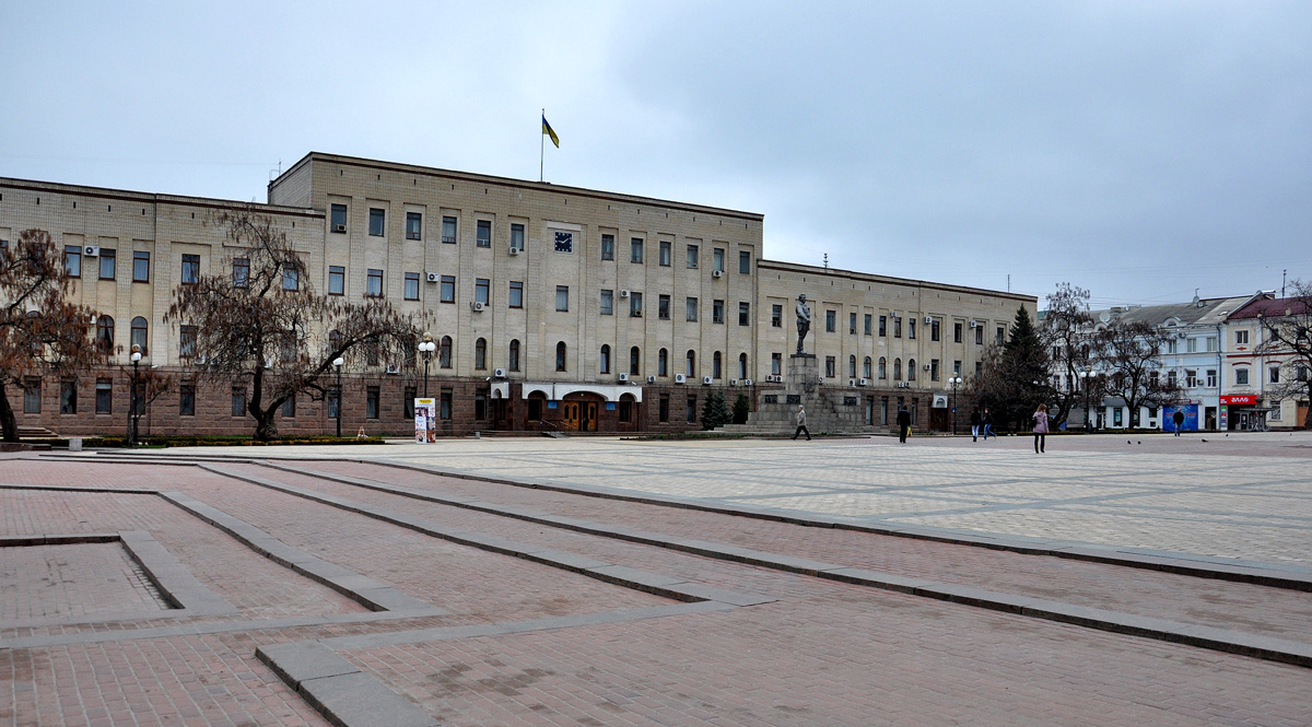 Кропивницкий, Площадь Героев Майдана, 1