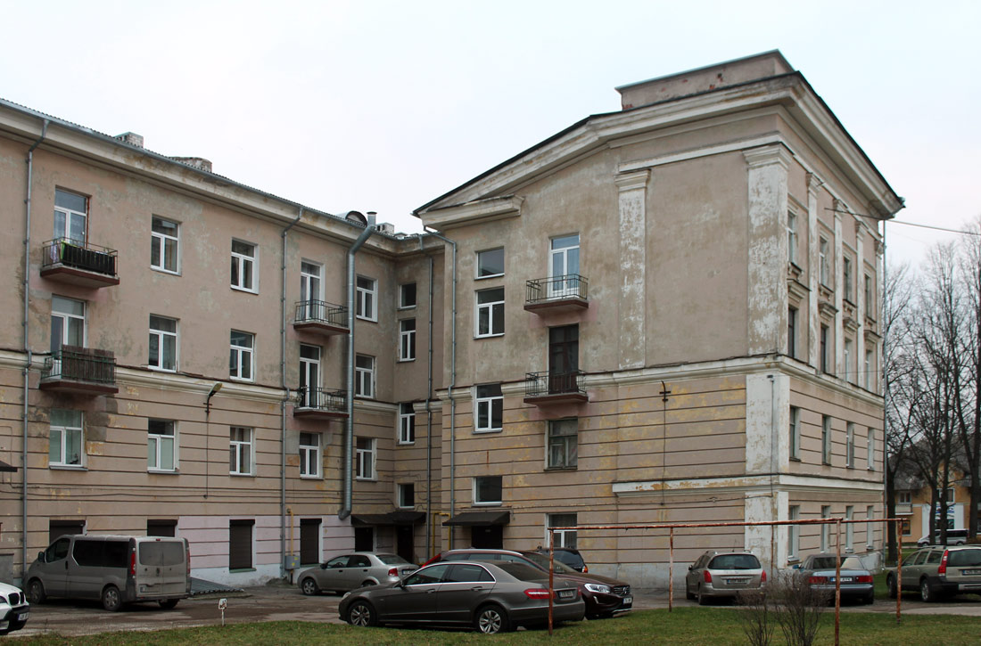 Кохтла-Ярве, Keskallee, 17