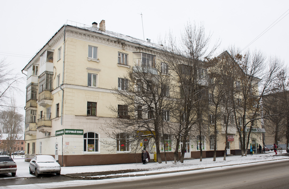 Уфа, Улица Александра Невского, 33 / Переулок Кулибина, 1