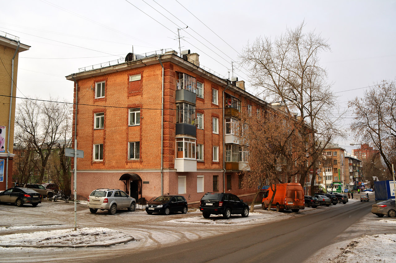 Пермь, Улица Мира,55 / Улица Одоевского, 32