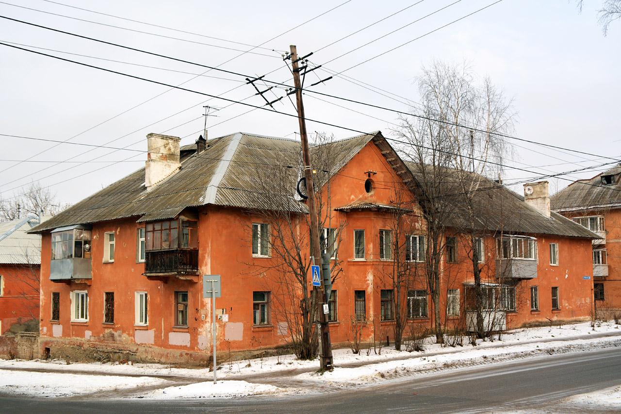 Пермь, Улица Нефтяников, 28