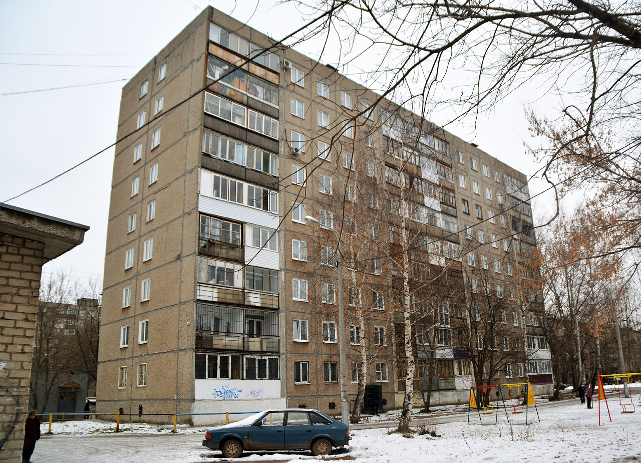 Пермь, Улица Космонавта Леонова, 62