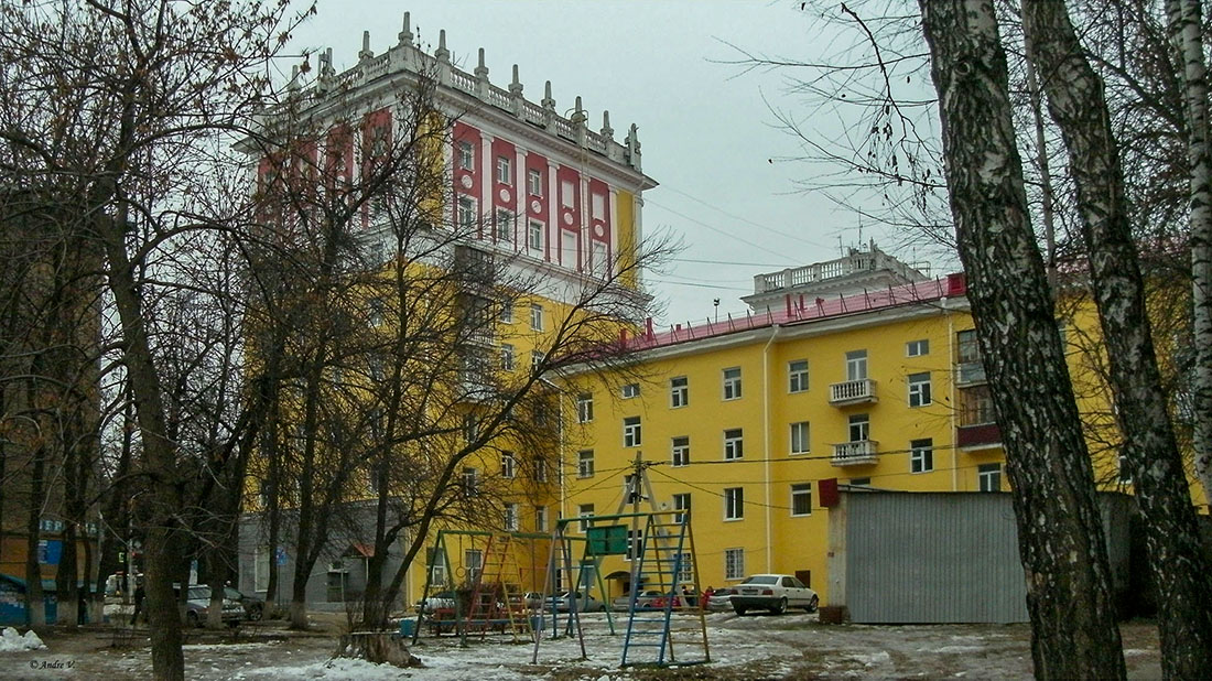Уфа, Первомайская улица, 26 / Улица Ульяновых, 28