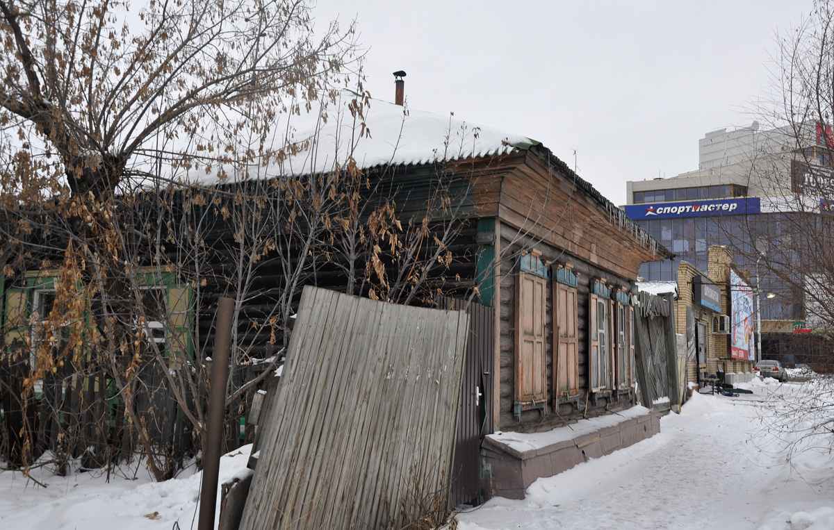 Омск, Улица Булатова, 73