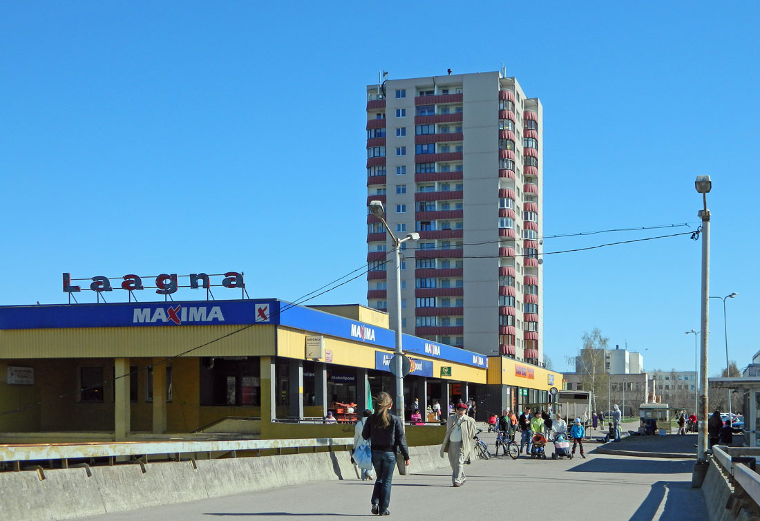 Таллин, Vikerlase, 24; Vikerlase, 23. Таллин — Жилой район Ласнамяэ в Таллине (проекты развития 1985-93)