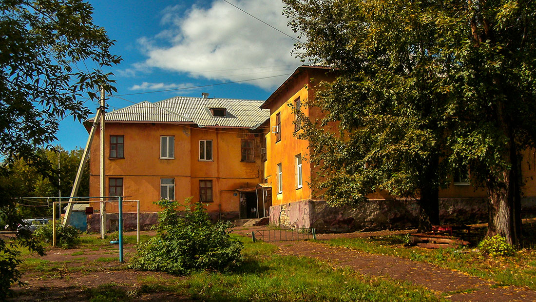 Ufa, Нежинская улица, 36 / Улица Владимира Маяковского, 6