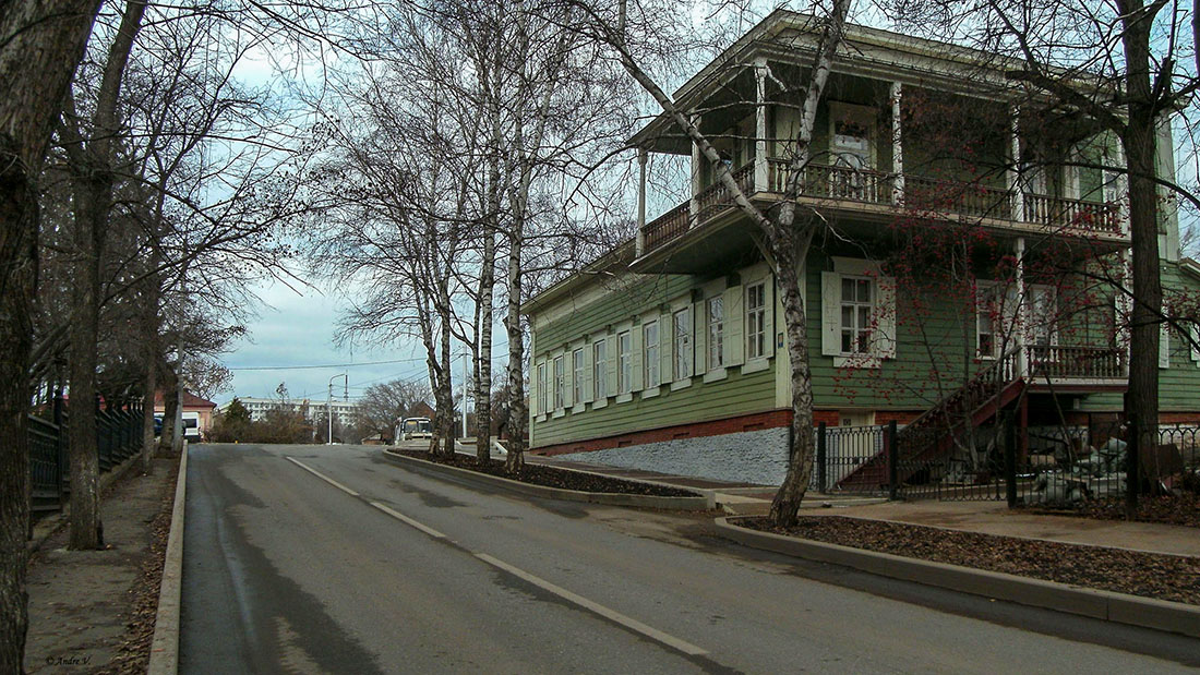 Уфа, Улица Зайнуллы Расулева, 4