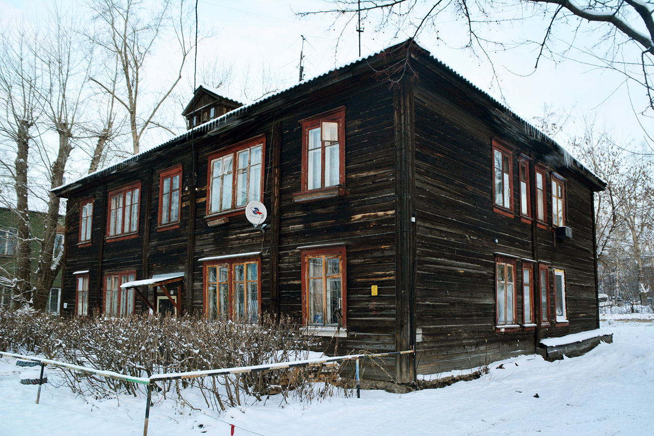 Perm, Улица Карпинского, 60