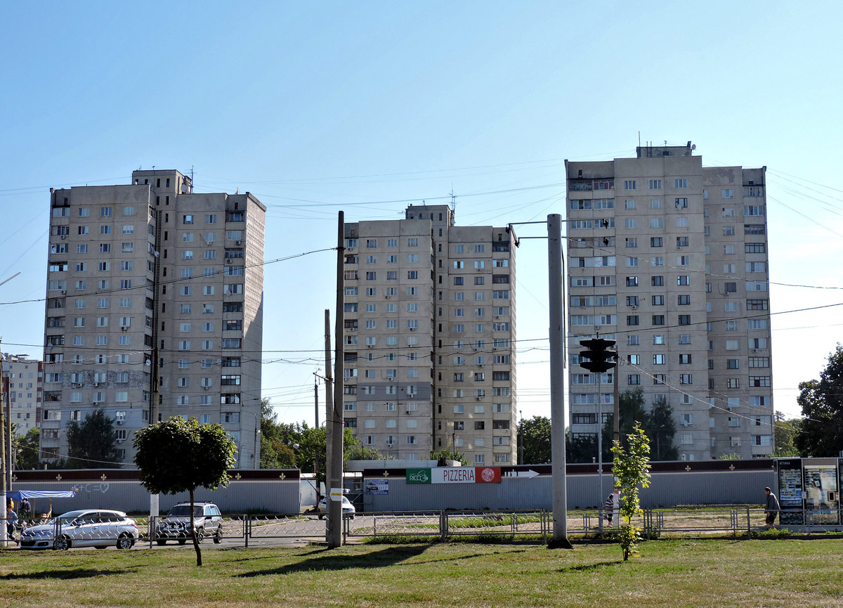 Харьков, Проспект Тракторостроителей, 94; Проспект Тракторостроителей, 96; Проспект Тракторостроителей, 98