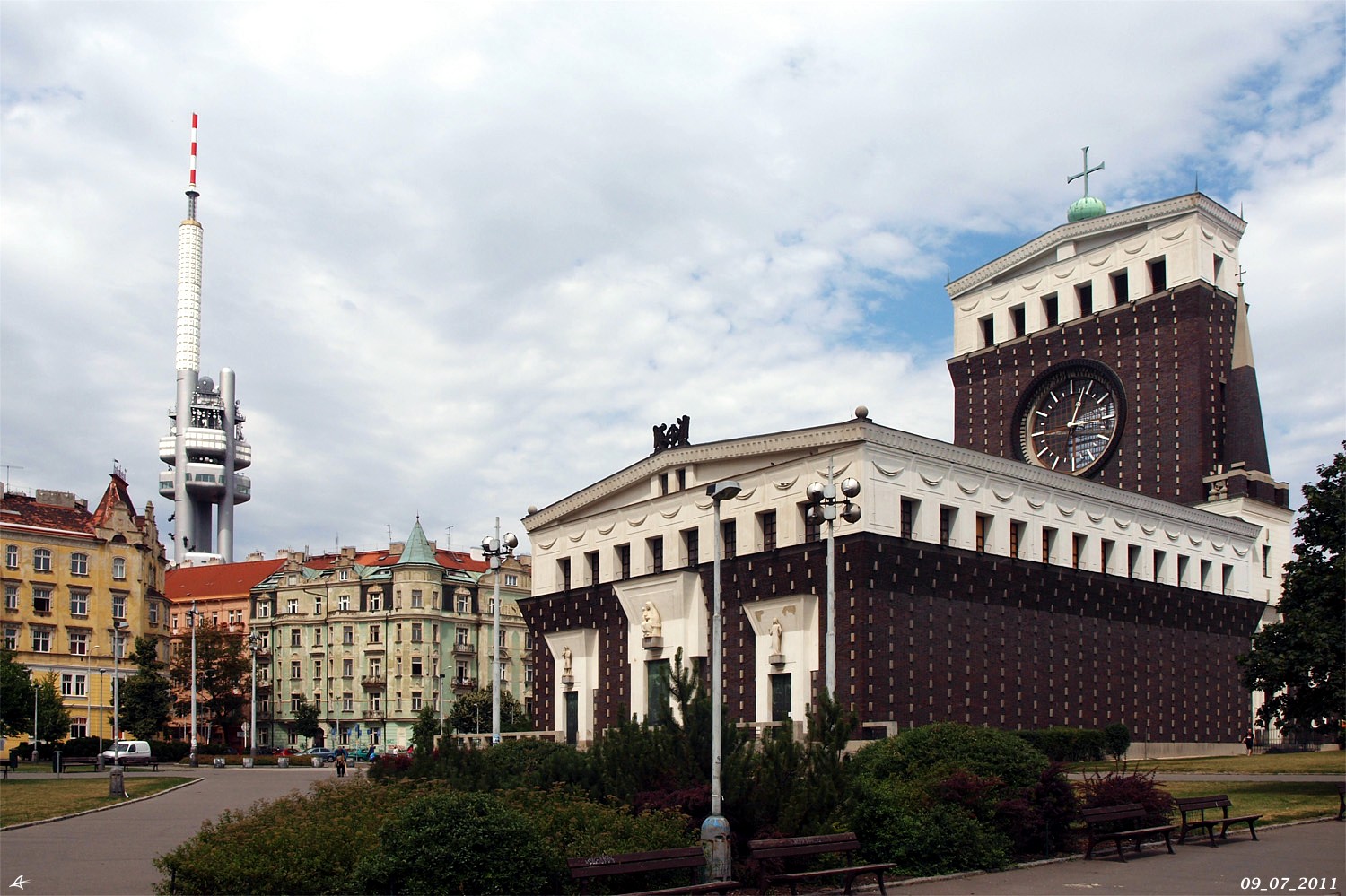 Прага, Náměstí Jiřího z Poděbrad