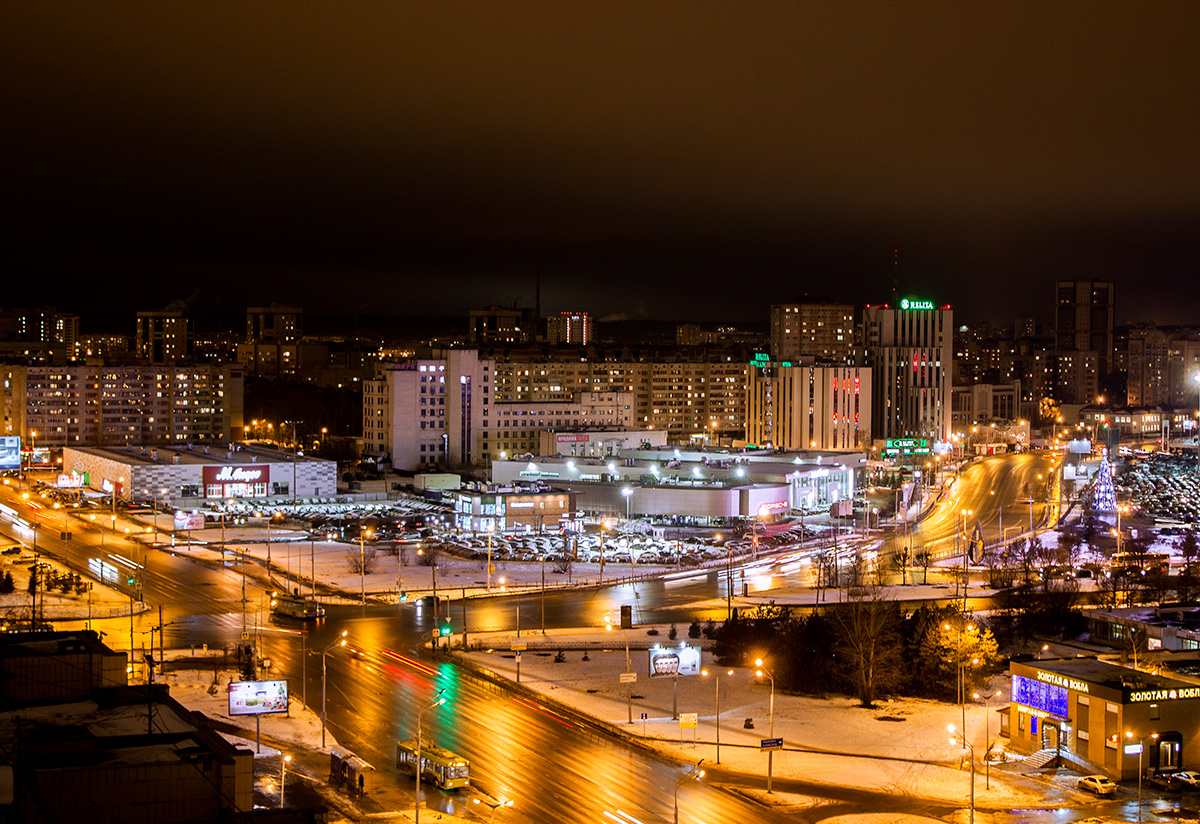 Казань, Улица Декабристов, 85Г; Улица Декабристов, 81В корп. 2; Улица Декабристов, 81В корп. 1; Улица Мулланура Вахитова, 1; Улица Декабристов, 79; Улица Декабристов, 83; Улица Декабристов, 81А; Улица Декабристов, 81Б