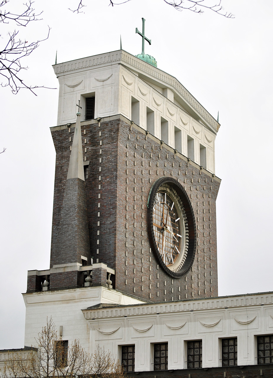 Прага, Náměstí Jiřího z Poděbrad