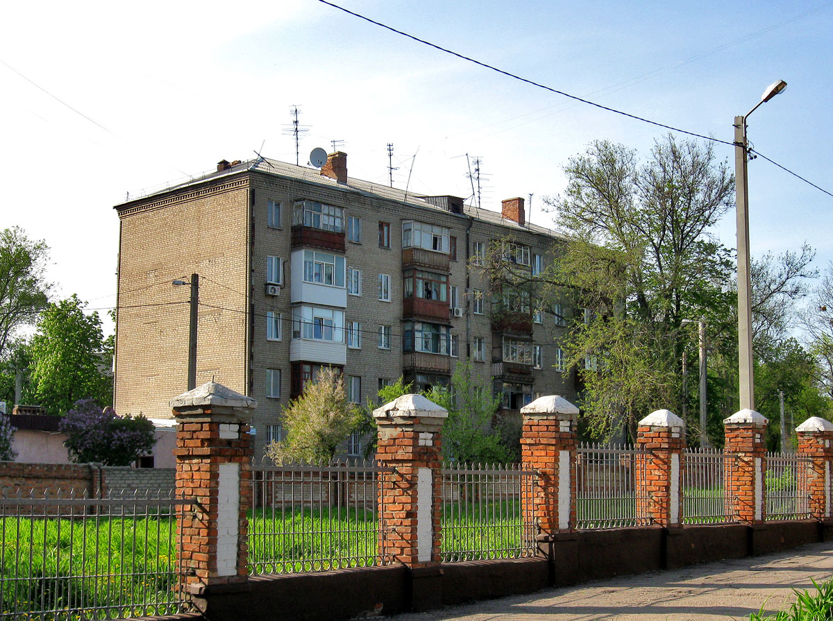 Харьков, Салтовское шоссе, 59 / 1-я Поперечная улица, 1