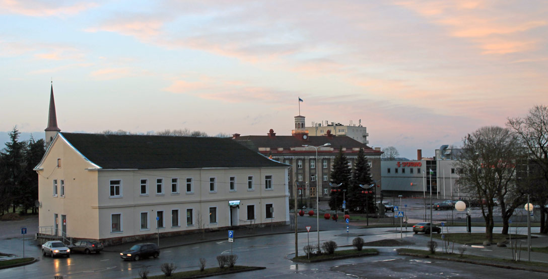 Йыхви, Keskväljak, 1; Keskväljak, 4; Keskväljak, 7