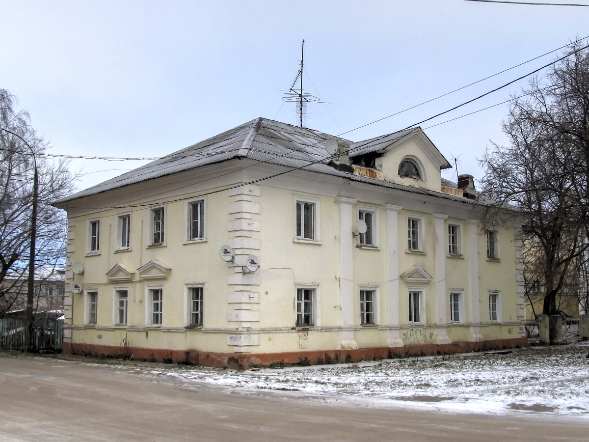 Переславль-Залесский, Народная площадь, 12