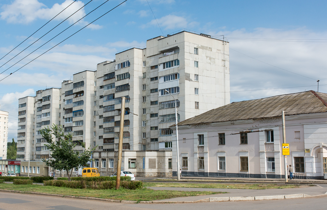 Уфа, Кольцевая улица, 180; Улица Богдана Хмельницкого, 61 / Кольцевая улица, 178