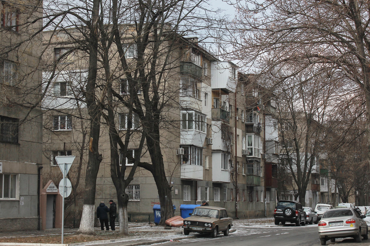 Одесса, Вулиця Героїв Крут, 1