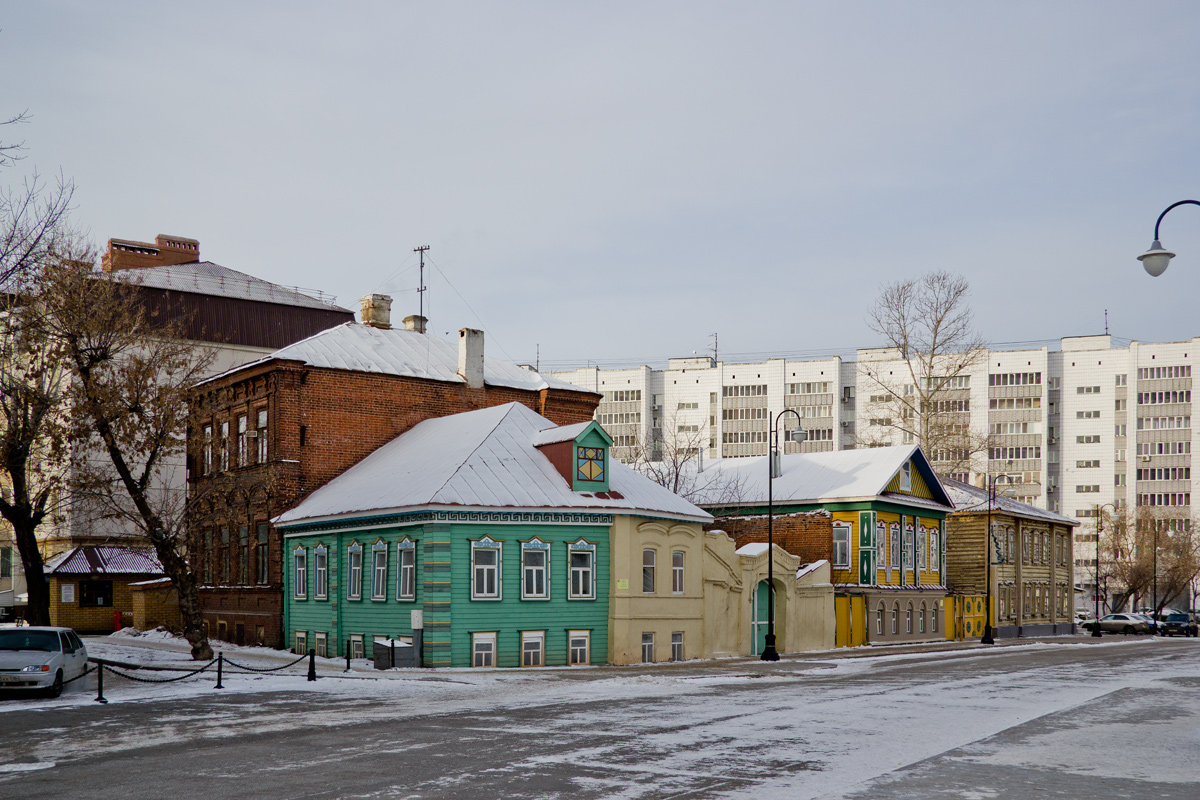 Казань, Улица Каюма Насыри, 12; Улица Каюма Насыри, 10А; Улица Каюма Насыри, 10