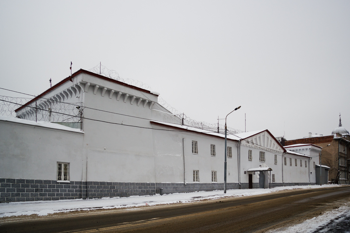 Казань, Улица Япеева, 16 / Нагорная улица, 14