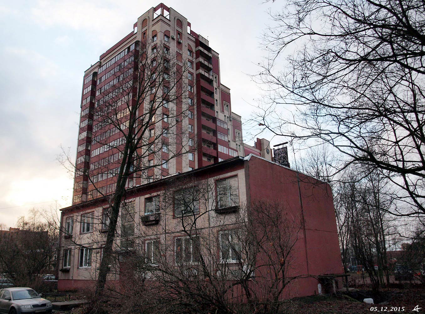 Petersburg, Лиственная улица, 3