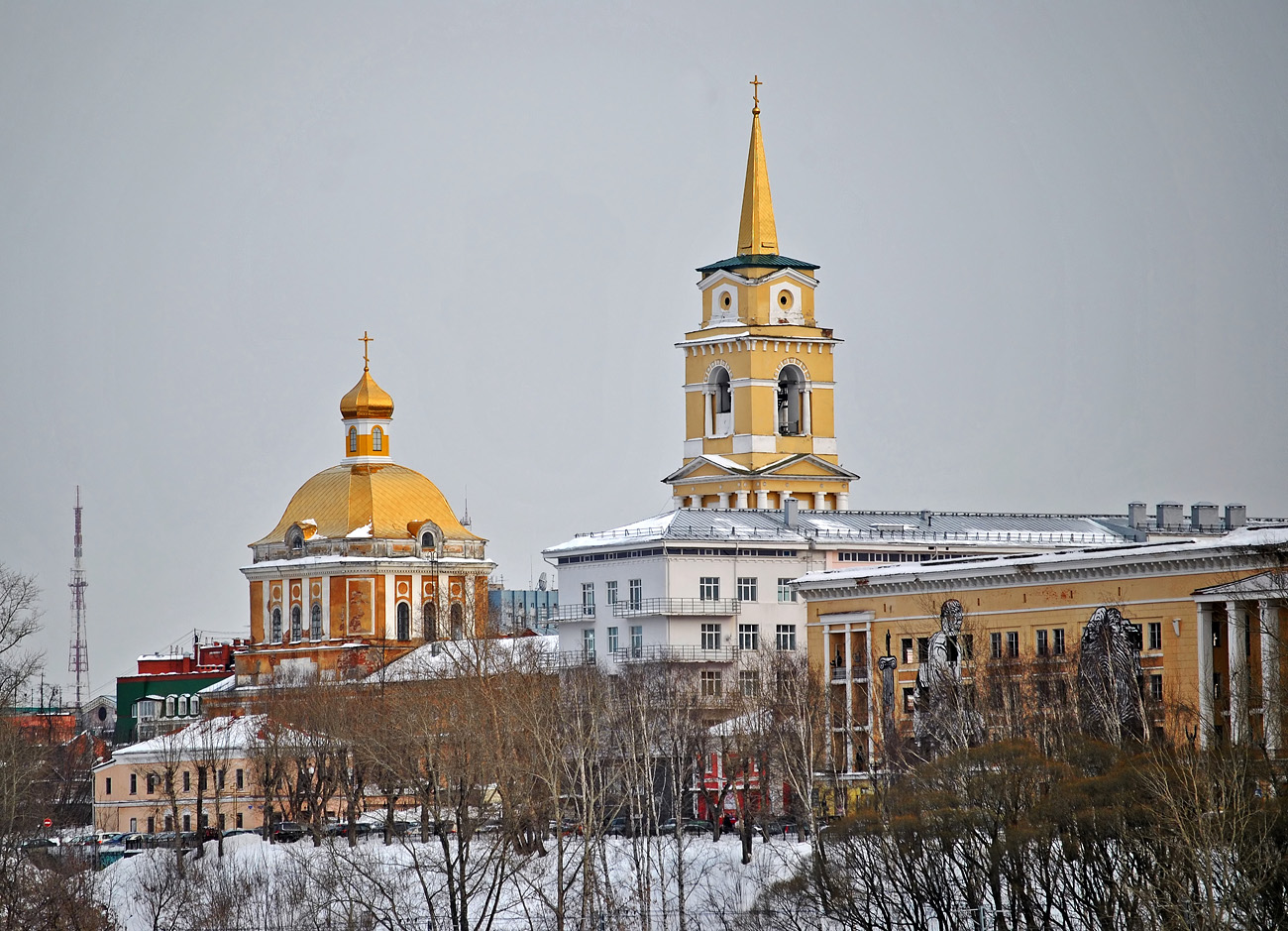 Пермь, Комсомольский проспект, 2 / Улица Окулова, 3; Комсомольский проспект, 4; Комсомольский проспект, 1; Улица Окулова, 4а; Улица Окулова, 4