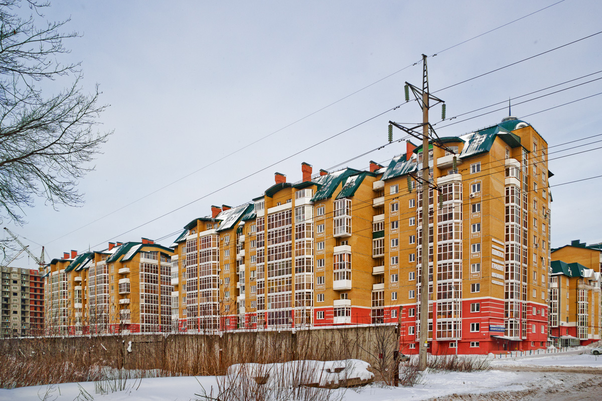 Казань, Улица Гарифа Ахунова, 20; Улица Гарифа Ахунова, 18