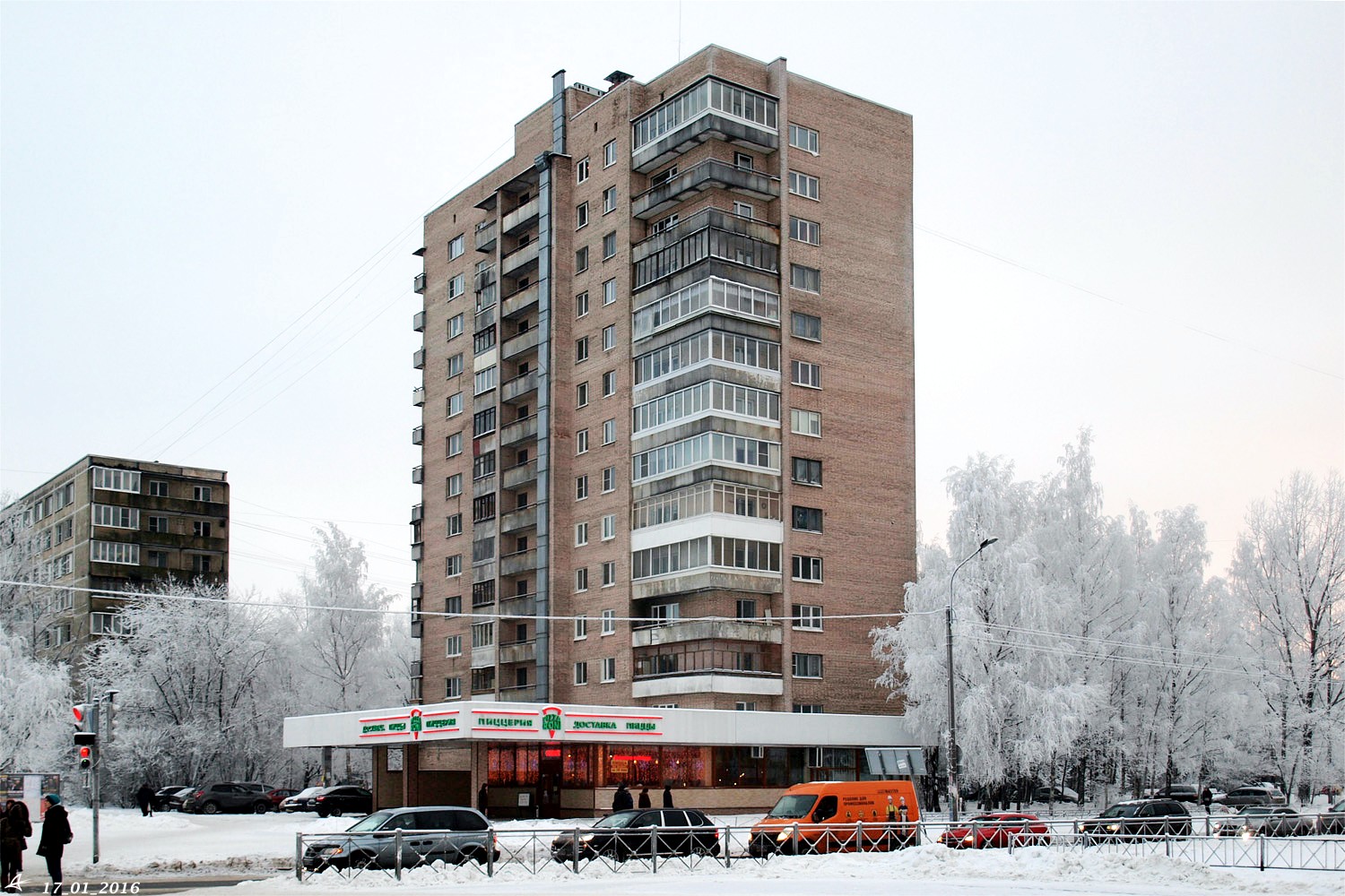Petersburg, Улица Крыленко, 39 / Проспект Большевиков, 29