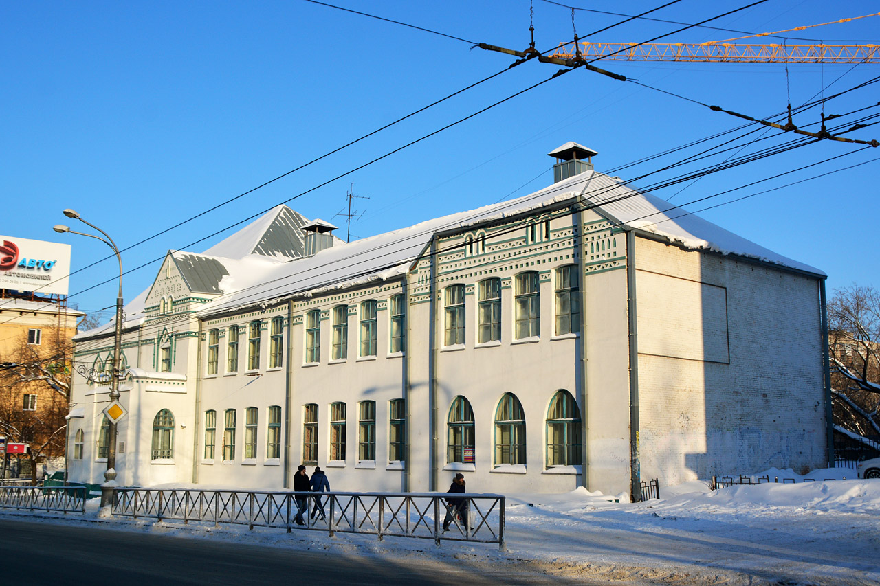 Пермь, Комсомольский проспект, 42