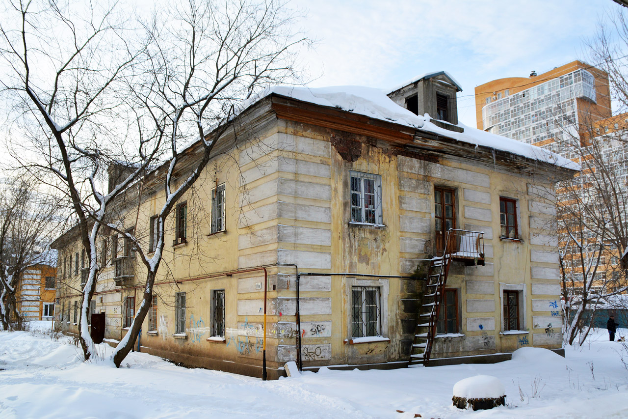 Пермь, Улица Василия Соломина, 8