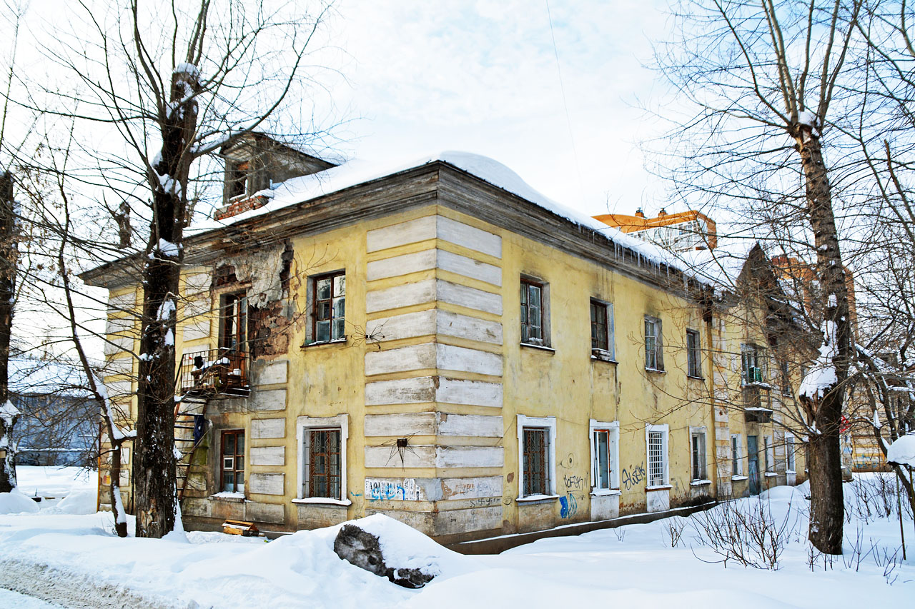 Perm, Улица Василия Соломина, 10