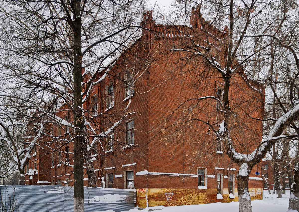 Казань, Октябрьский городок, 1/2