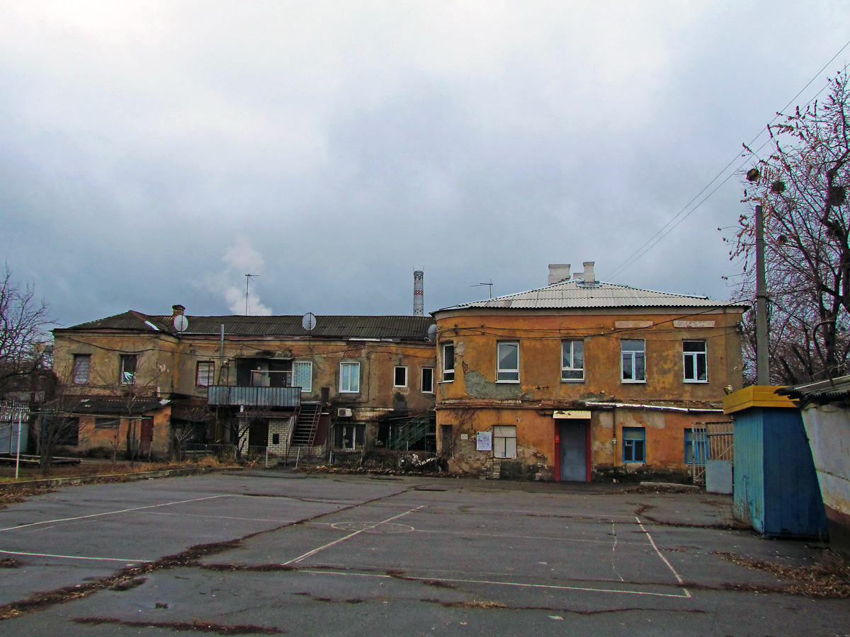 Charków, Чеботарская улица, 15-17