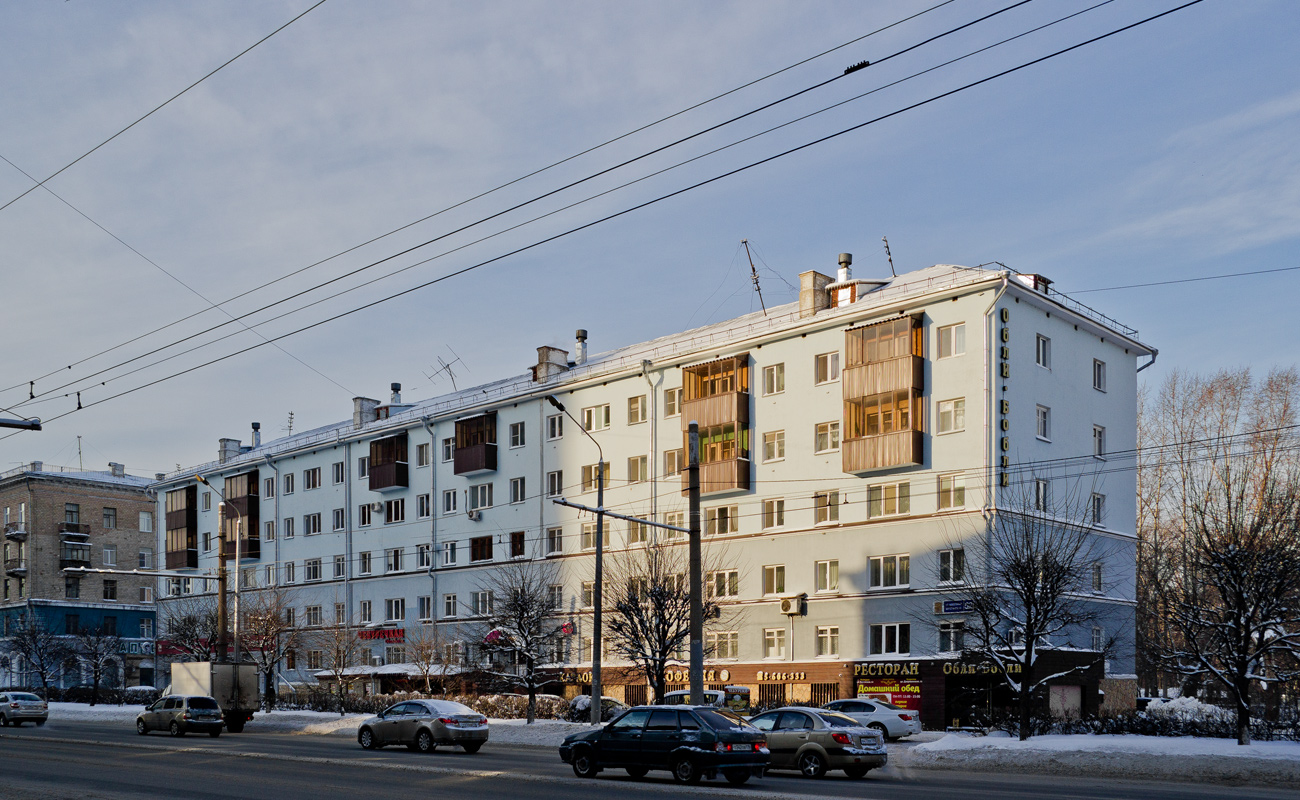 Kaasan, Улица Восстания, 52