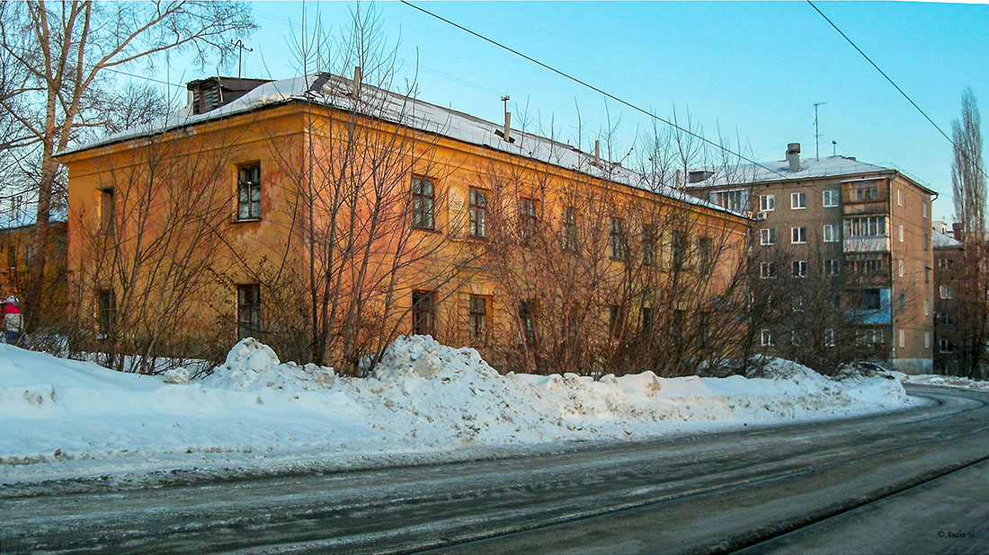 Уфа, Нежинская улица, 31 / Улица Владимира Маяковского, 7