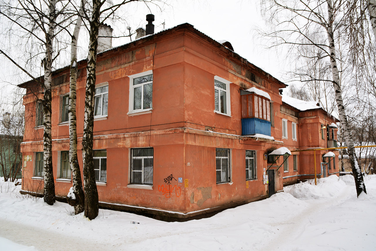Пермь, Улица Лепешинской, 7 / Улица Машинистов, 40