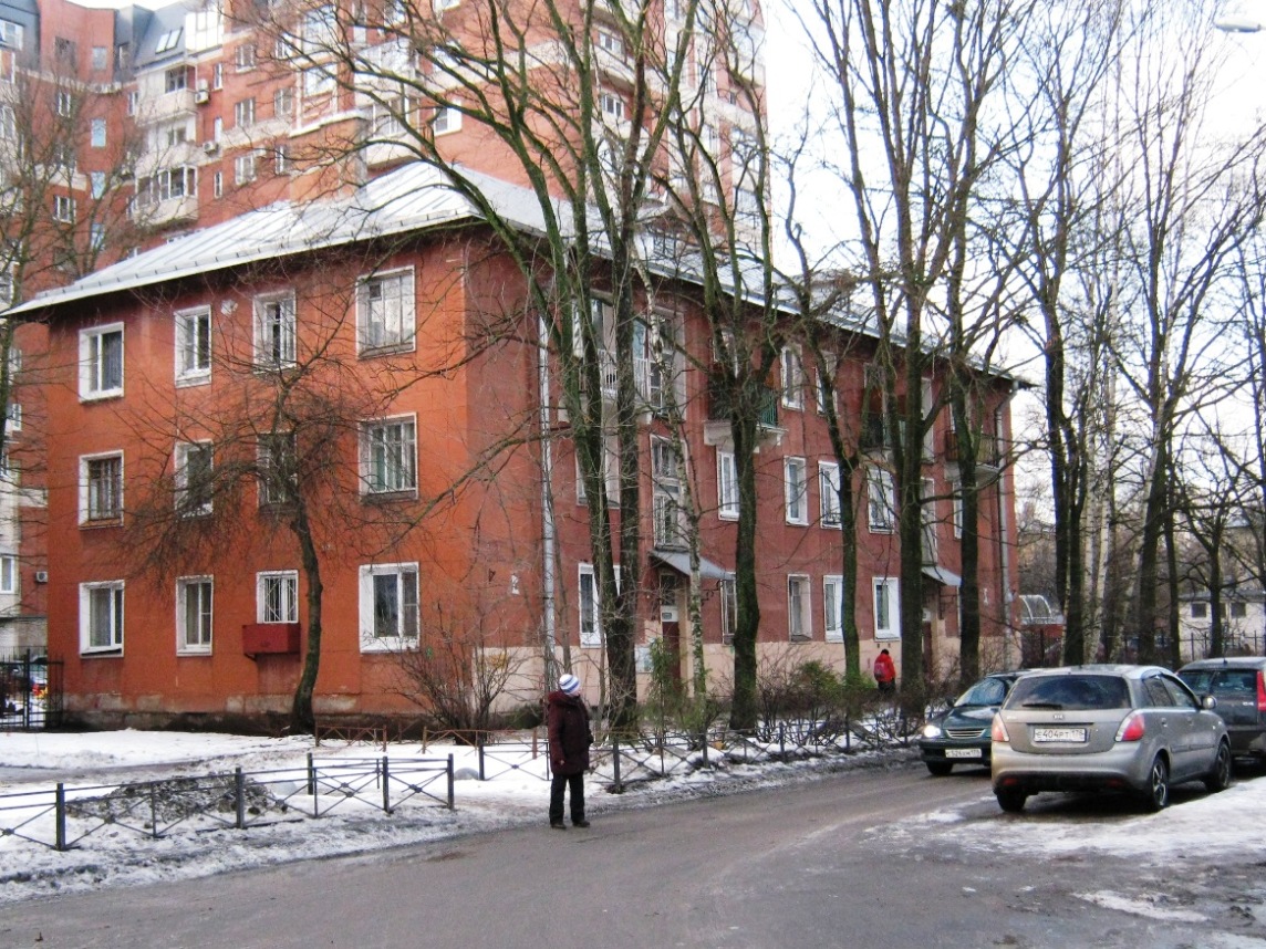 Санкт-Пецярбург, Улица Танкиста Хрустицкого, 64