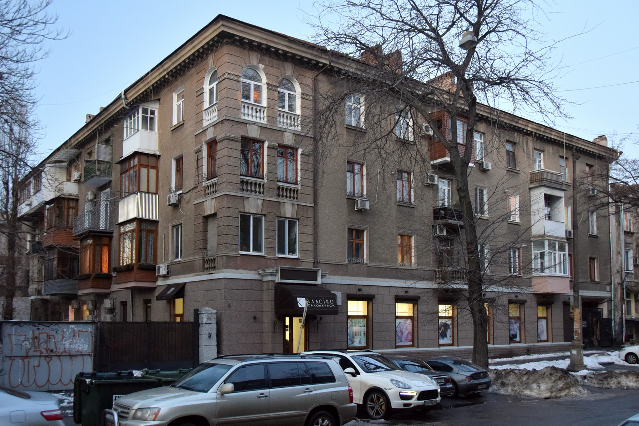 Одесса, Вулиця Жуковського, 8
