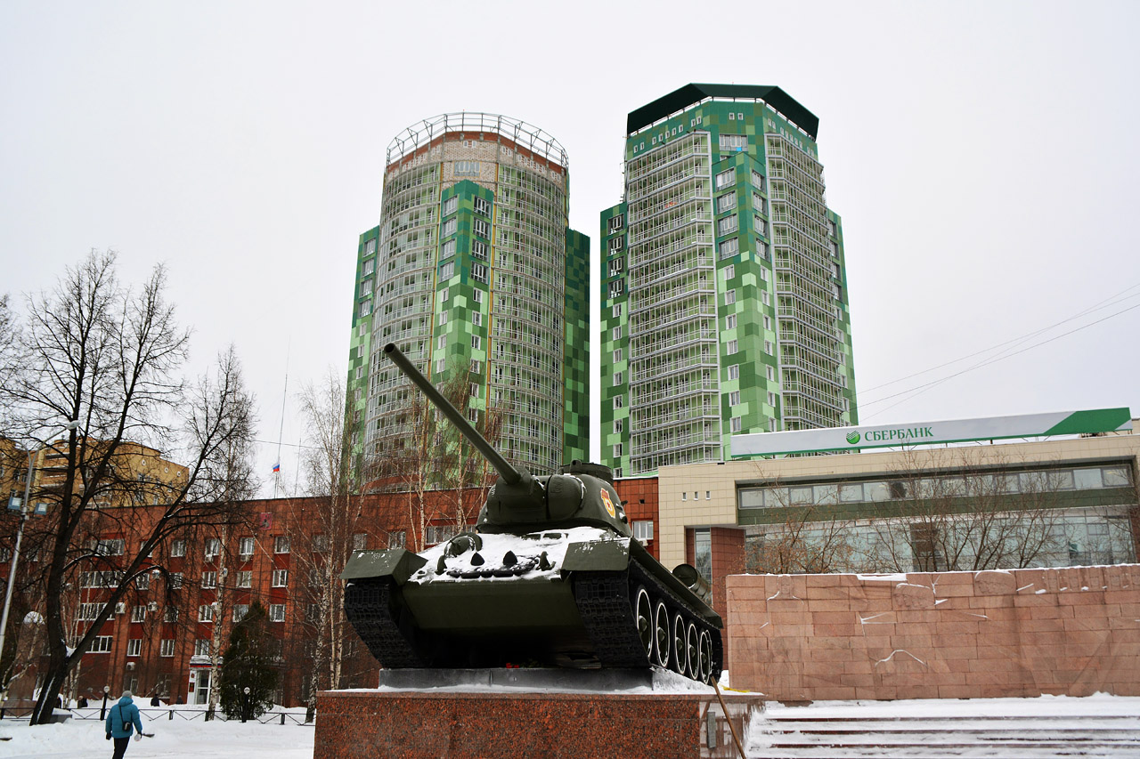 Пермь, Сибирская улица, 48; Улица 25 Октября, 77; Сибирская улица, 48/1