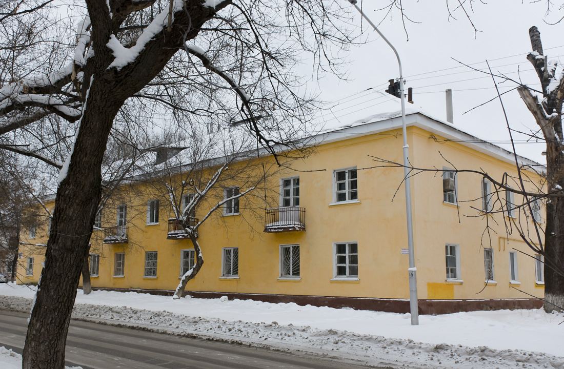 Уфа, Кремлёвская улица, 44 / Пекинская улица, 18