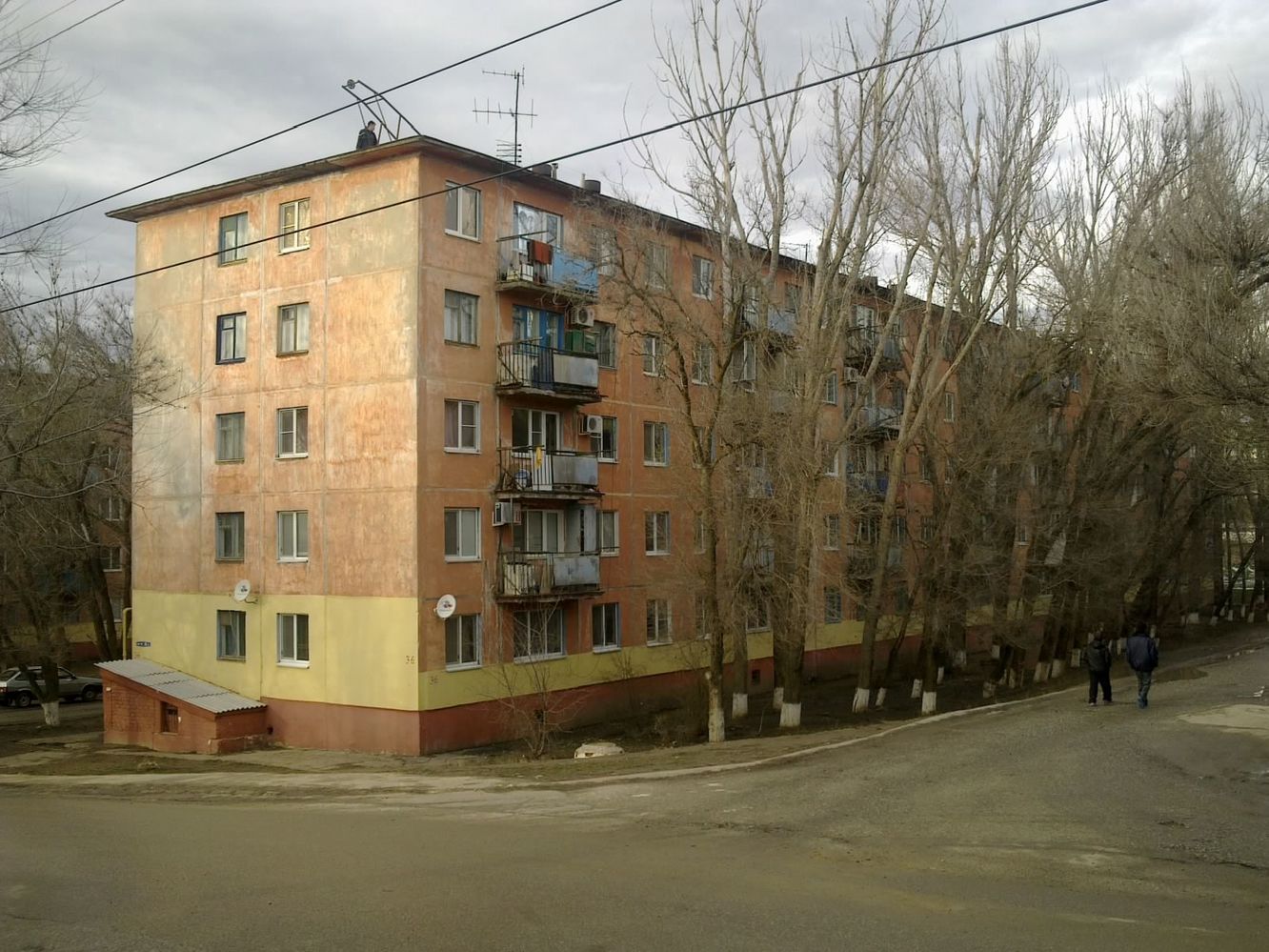 Элиста, 4-й микрорайон, 36