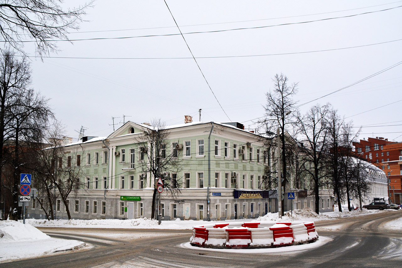 Perm, советская улица, 22 / Улица 25 Октября, 6