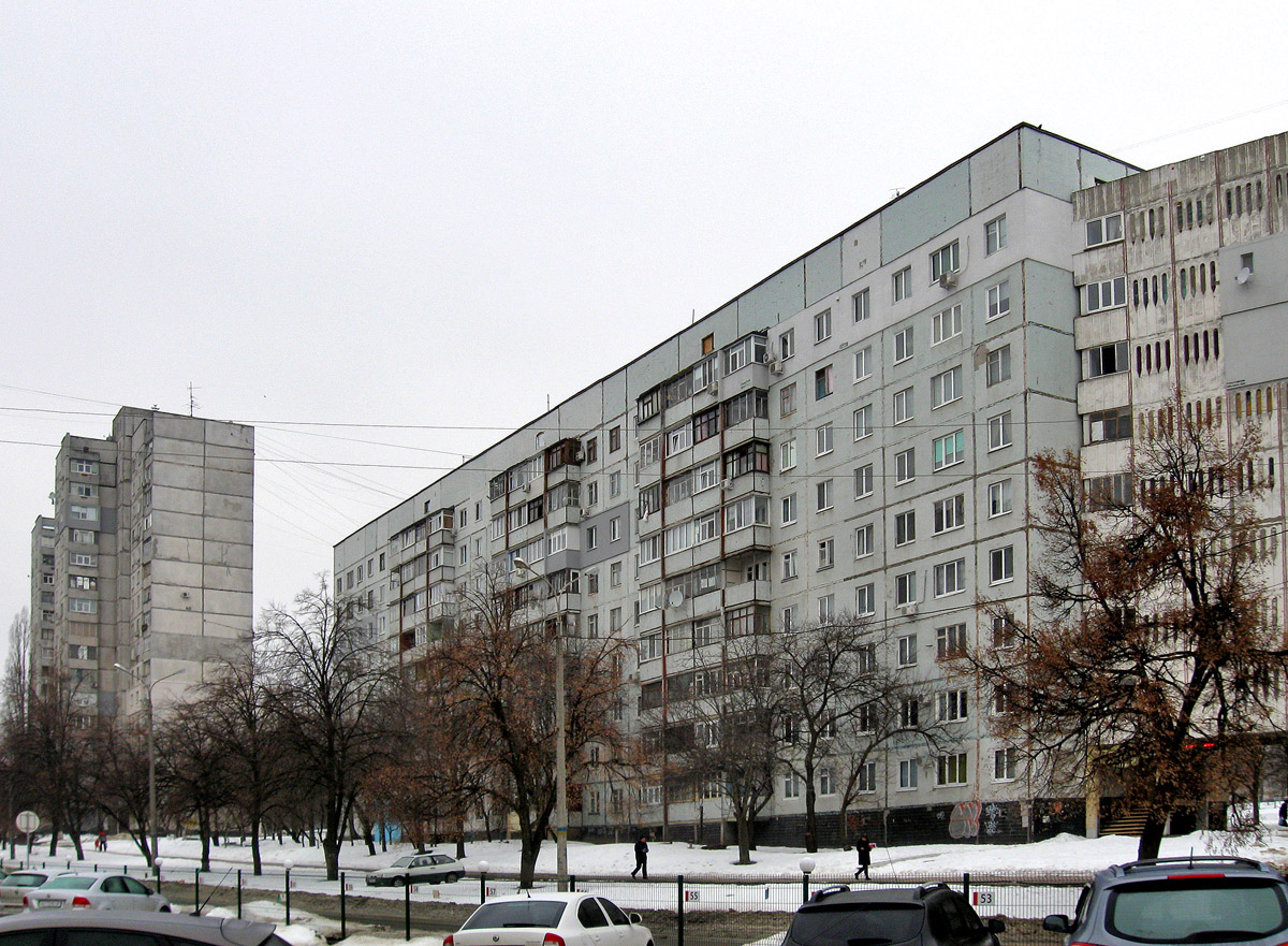 Харьков, Улица Амосова, 25; Улица Амосова, 21