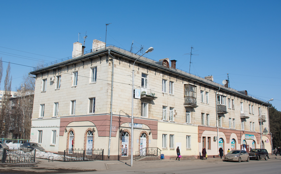 Уфа, Улица Левитана, 8 / Улица Ухтомского, 7