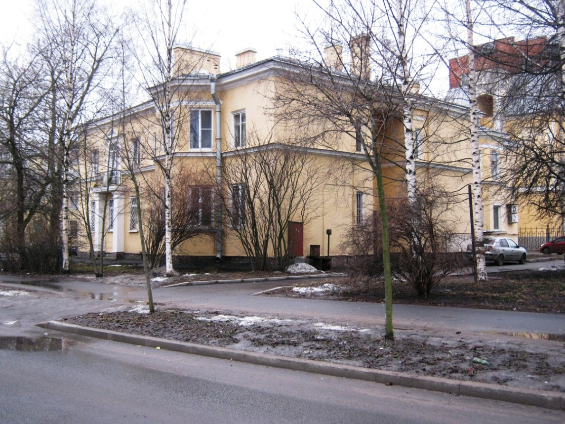Peterburi, Оборонная улица, 23 / Улица Губина, 17