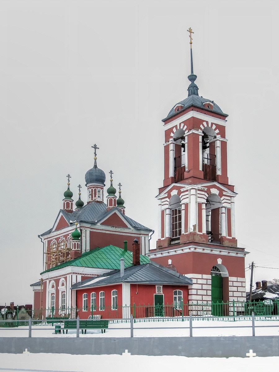 Переславль-Залесский, Левая Набережная, 165; Левая Набережная, 165*