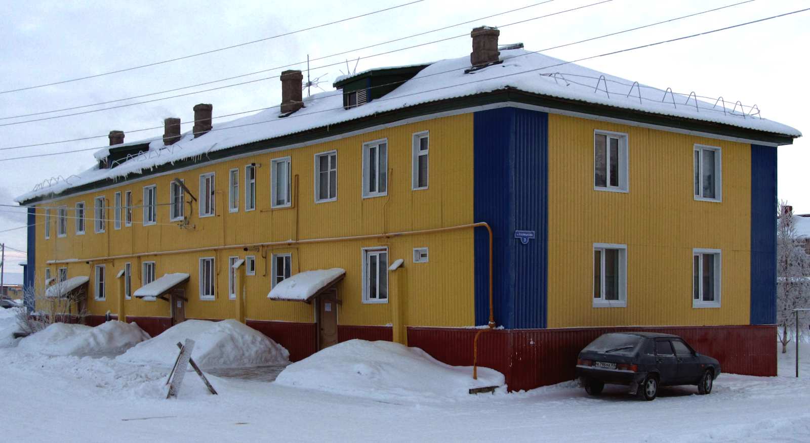 Нарьян-Мар, Улица Калмыкова, 3