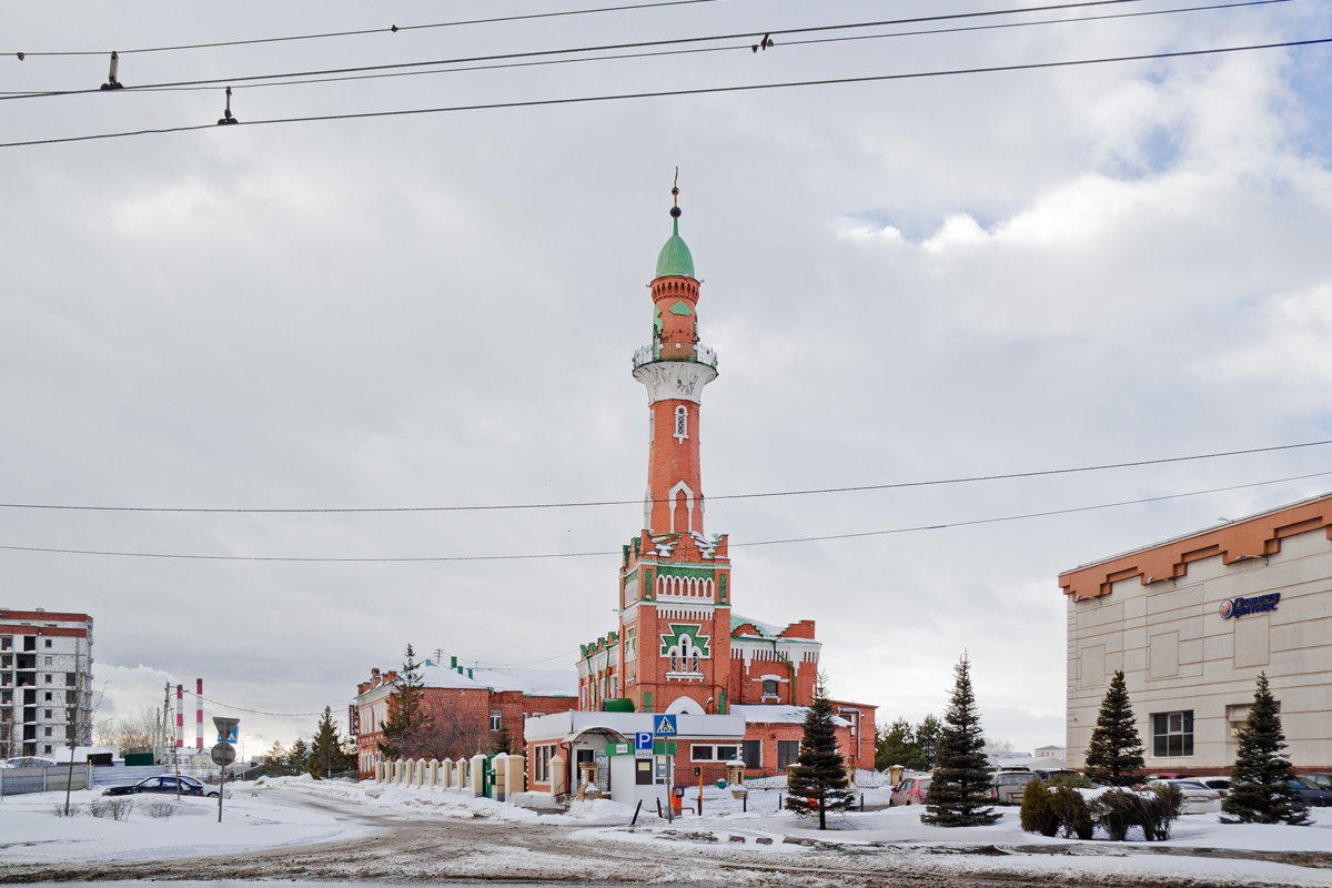 Казань, Улица Хади Такташа, 26