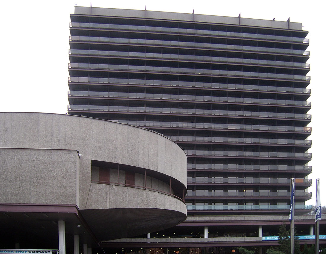 Карловы Вары, Ivana Petroviče Pavlova, 11